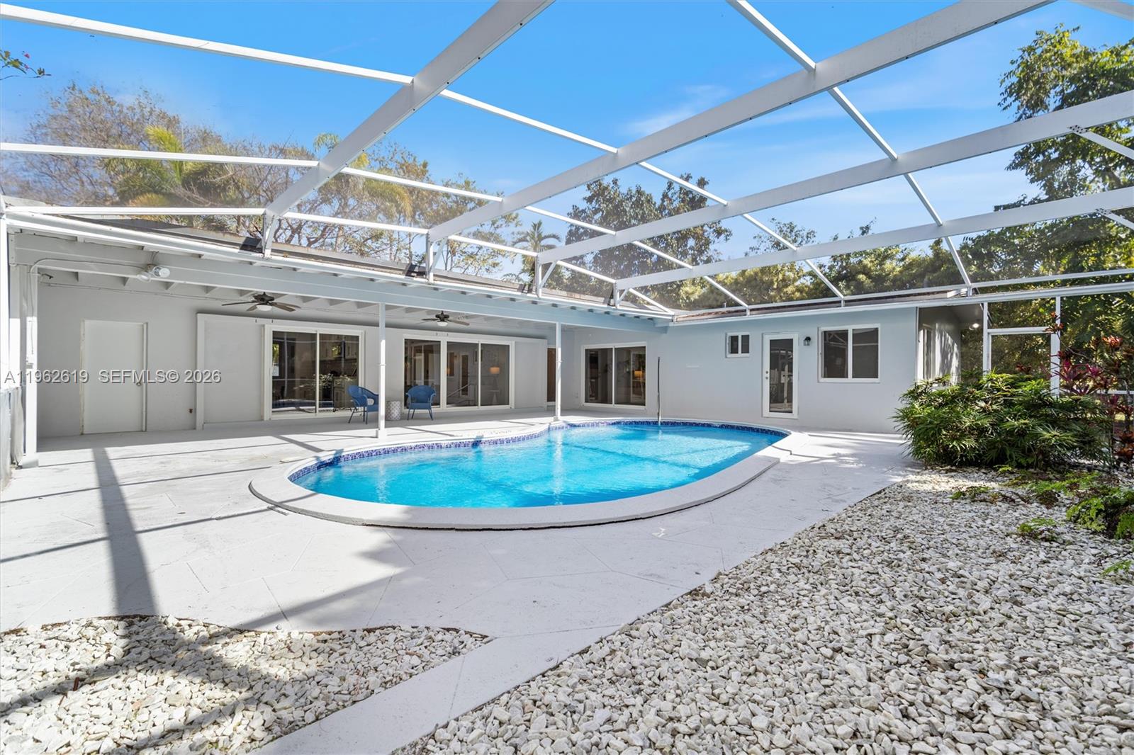 8260 SW 133rd St Pinecrest, FL 33156