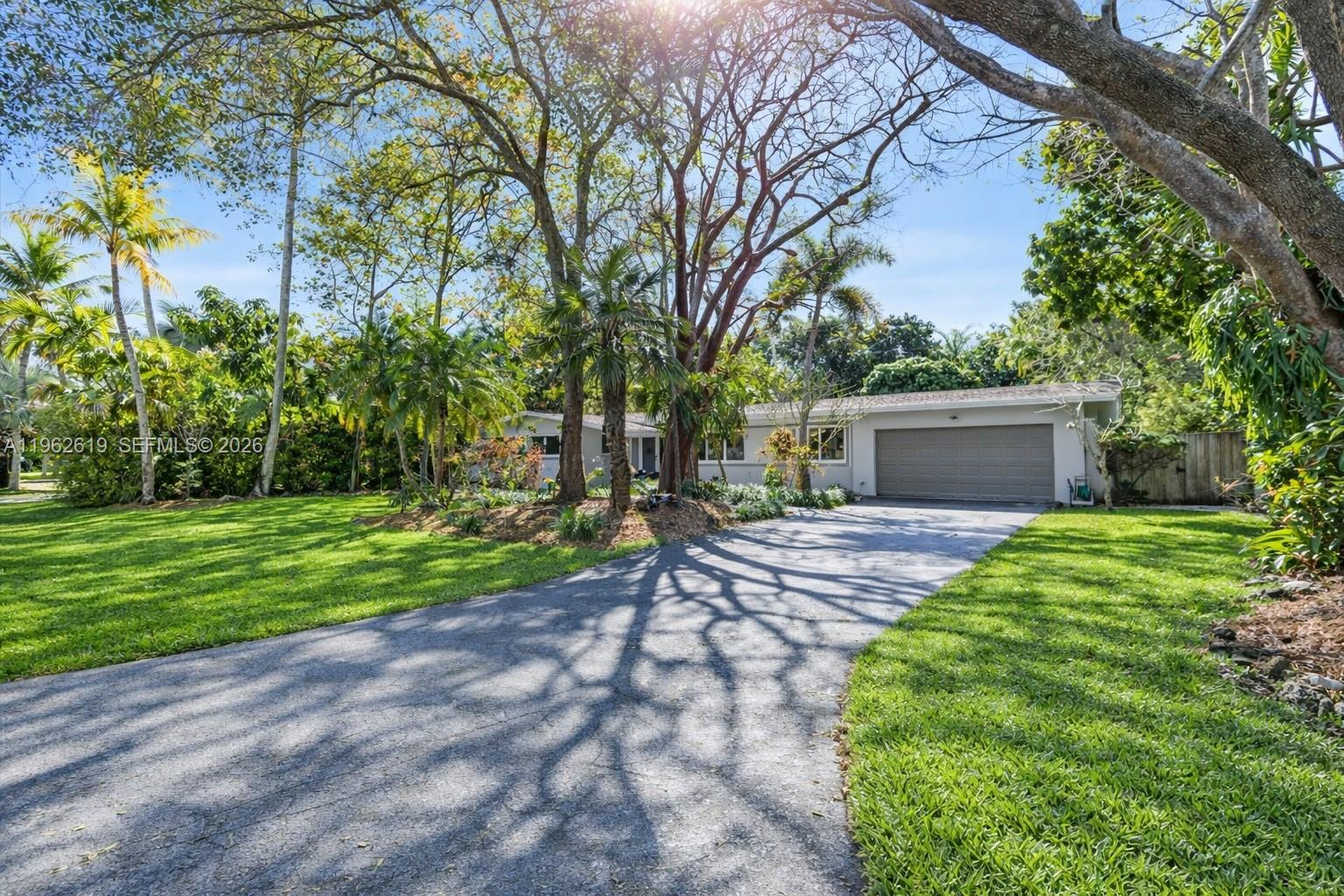 8260 SW 133rd St Pinecrest, FL 33156