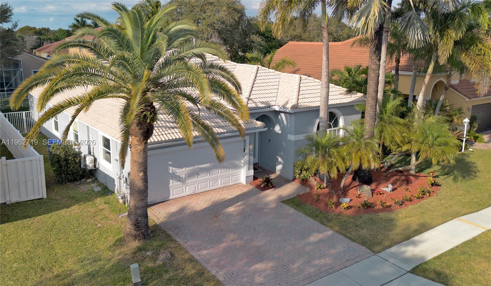 14325 NW 14th Ct Pembroke Pines, FL 33028