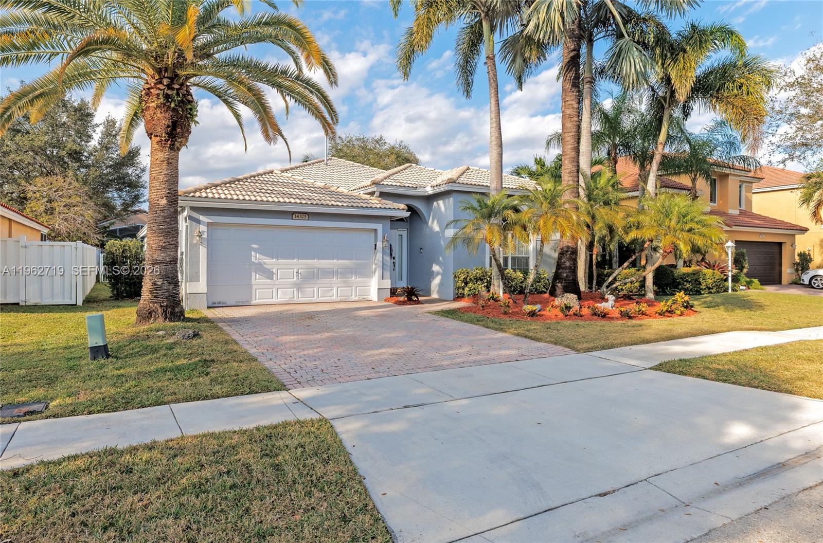 14325 NW 14th Ct Pembroke Pines, FL 33028