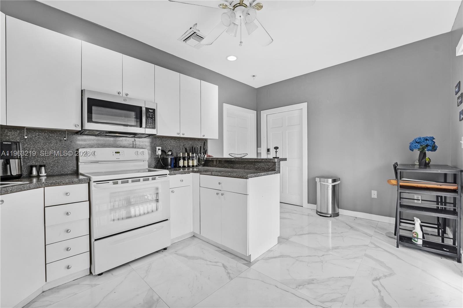 14651 SW 16th St Davie, FL 33325