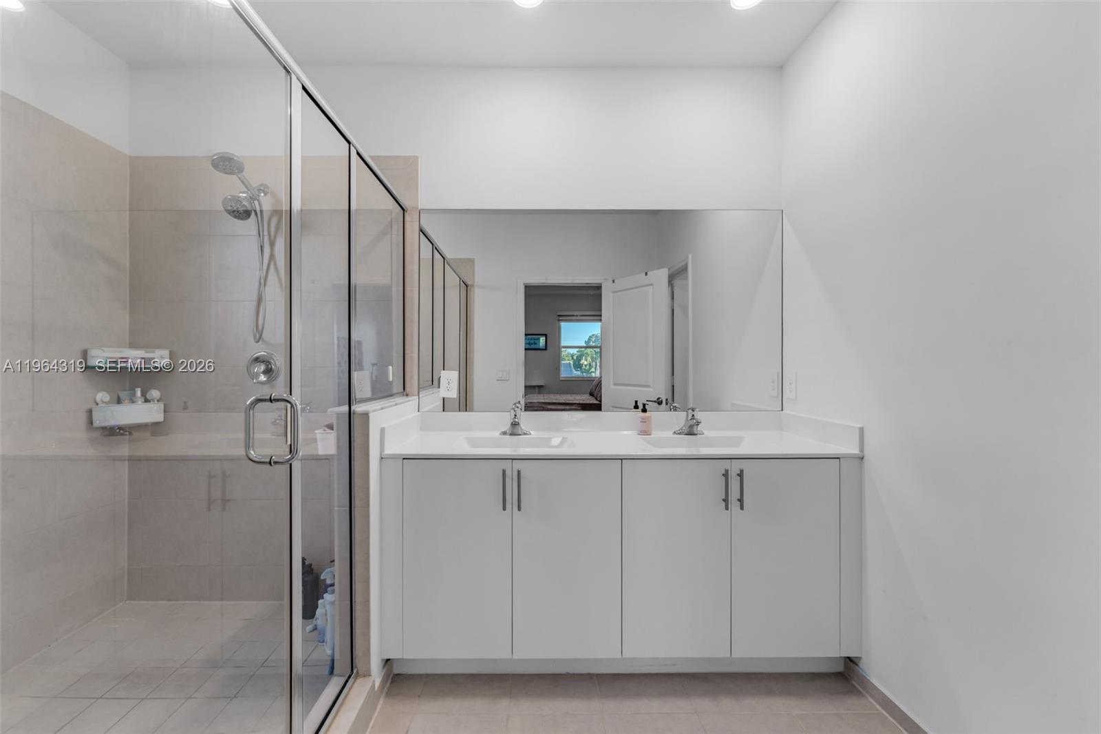 13611 SW 184th Ter Miami, FL 33177