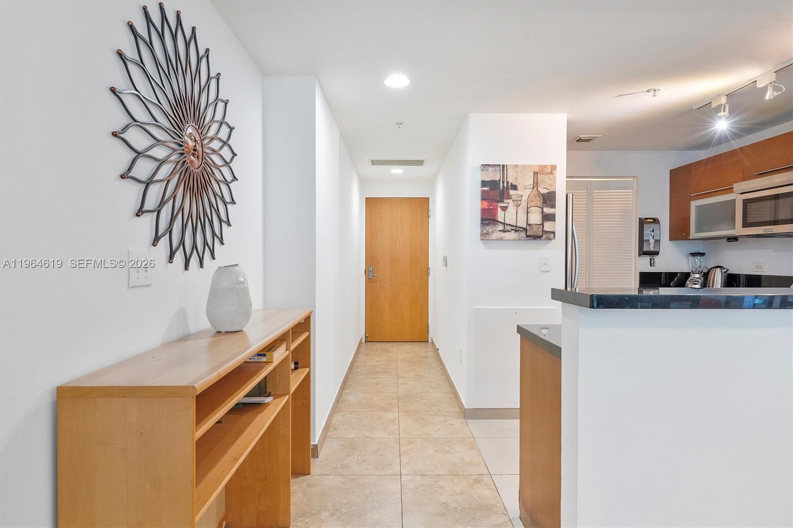 image Vizcayne North12