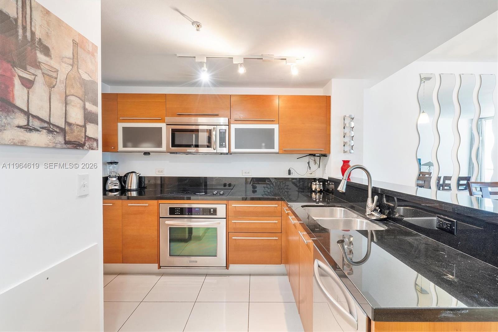 image Vizcayne North15