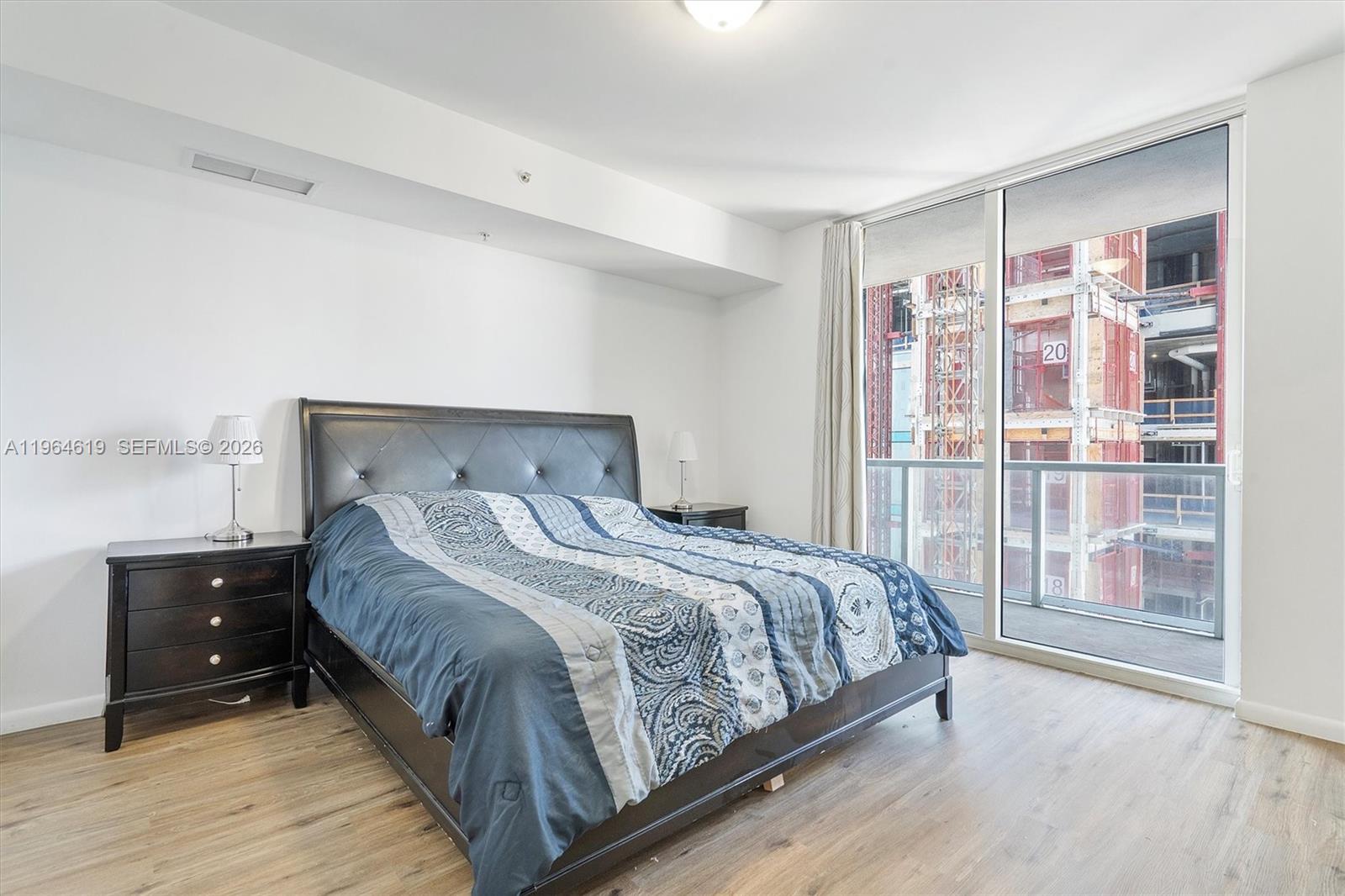 image Vizcayne North18