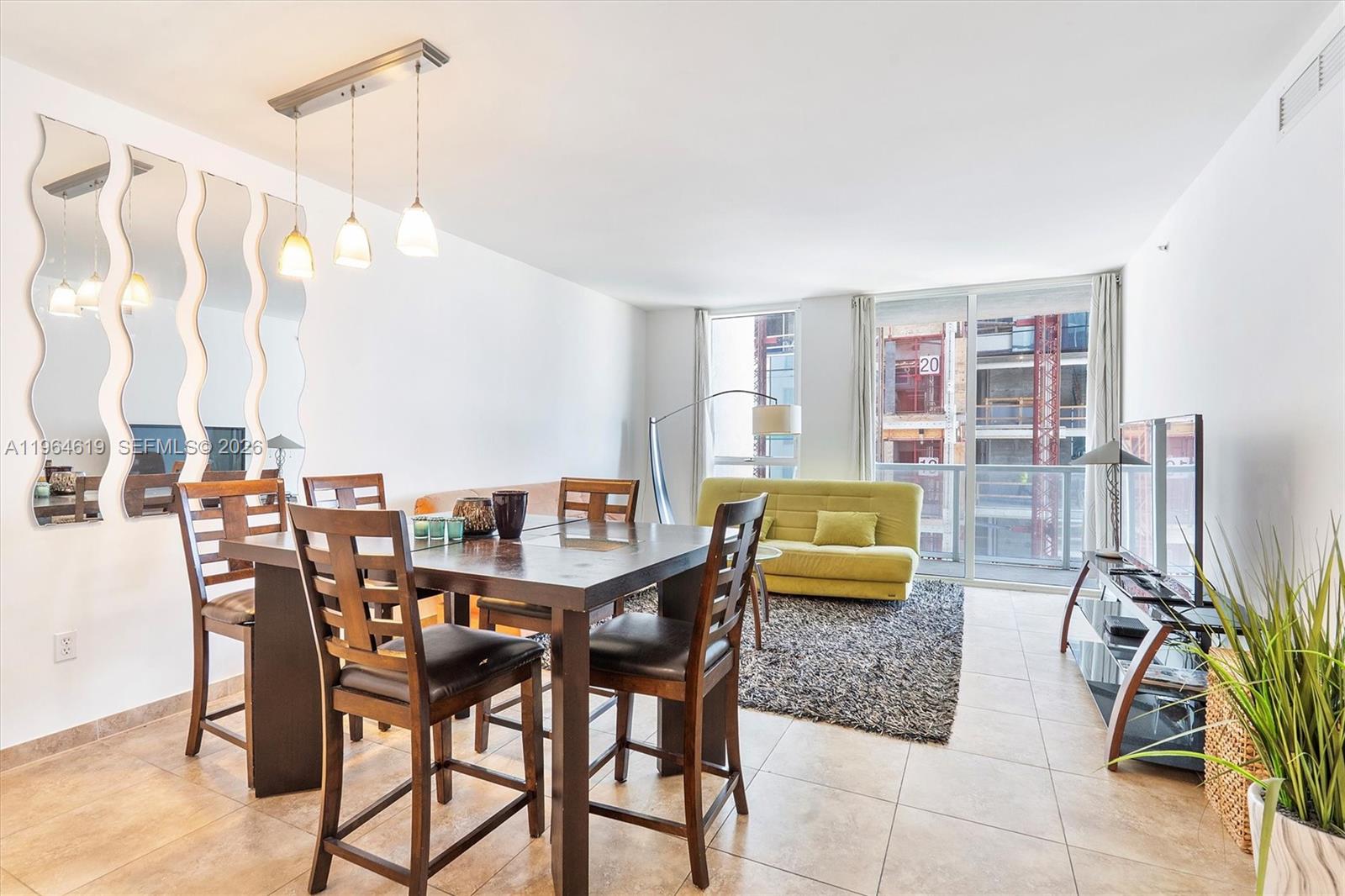 image Vizcayne North1