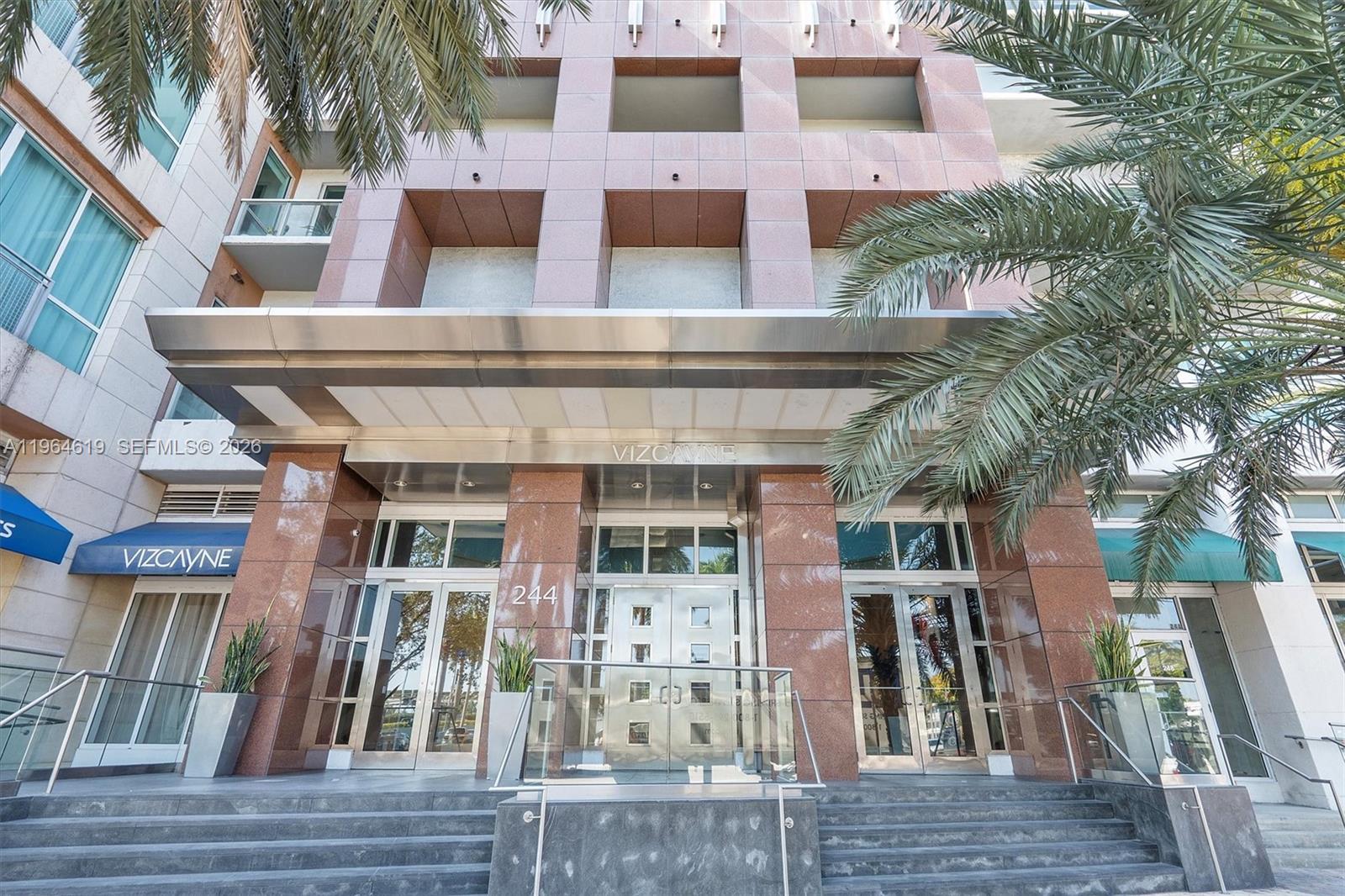 image Vizcayne North34