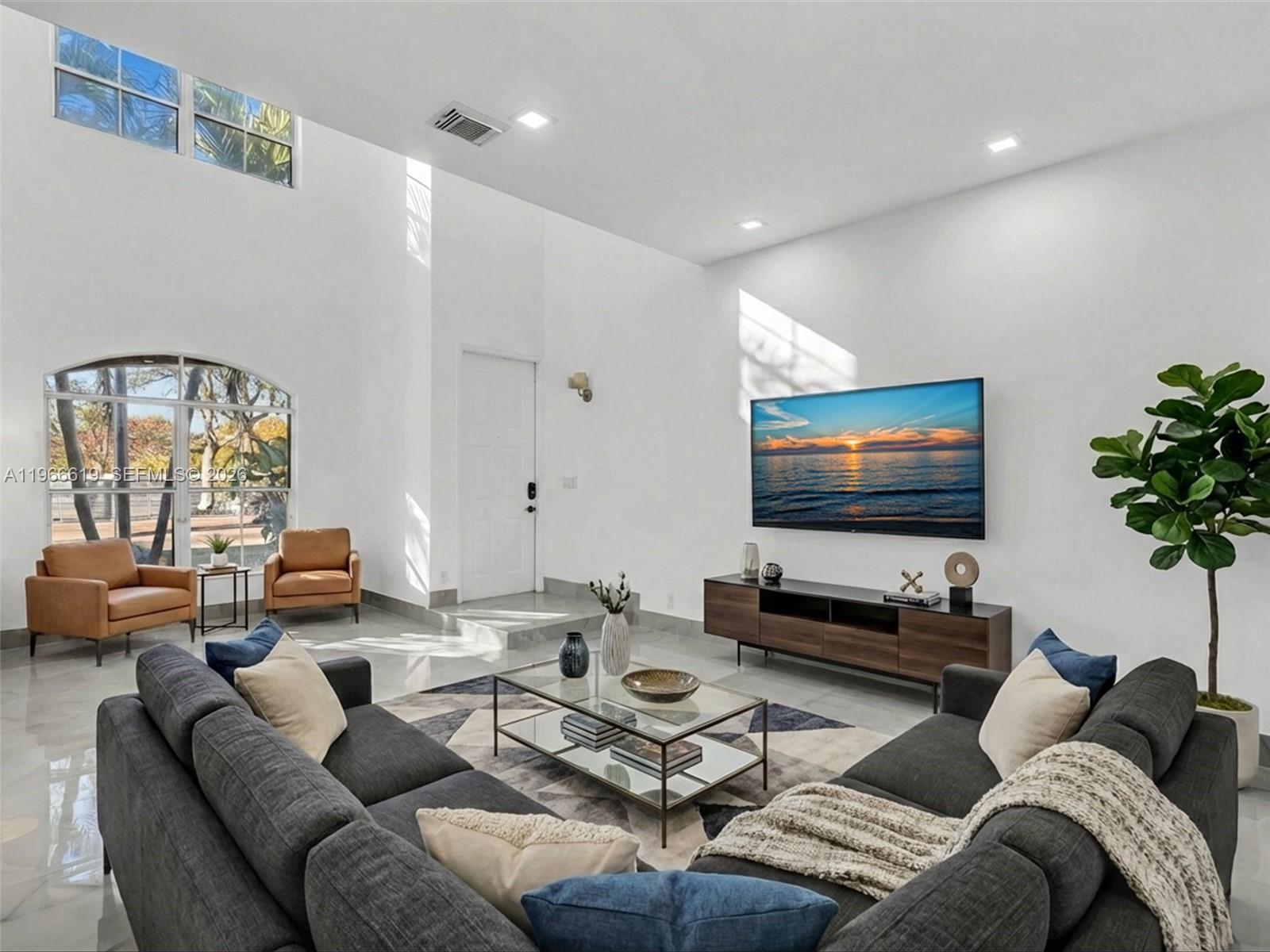 3830 SW 48th Ave Hollywood, FL 33023