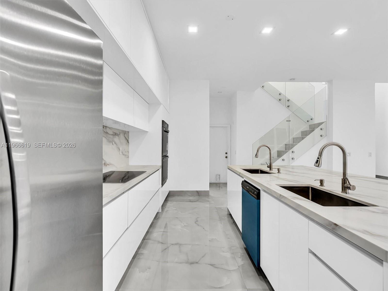 3830 SW 48th Ave Hollywood, FL 33023