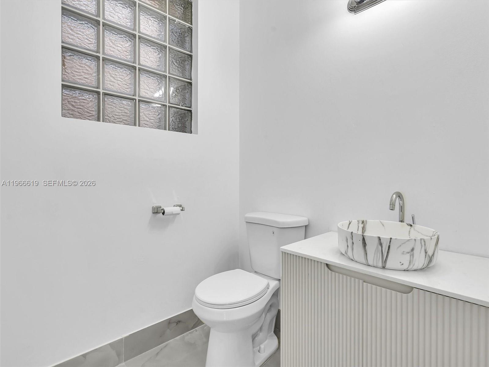 3830 SW 48th Ave Hollywood, FL 33023