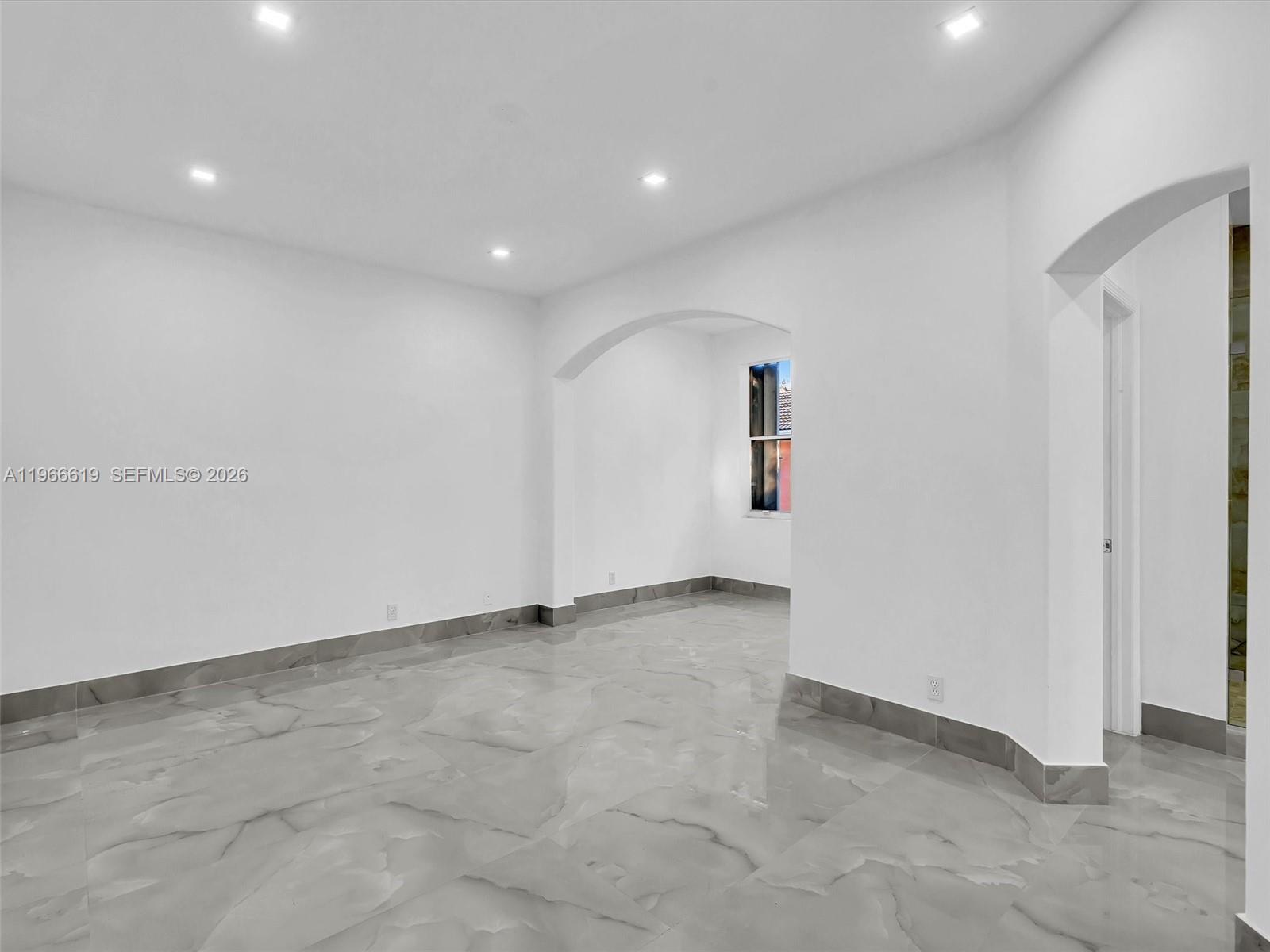 3830 SW 48th Ave Hollywood, FL 33023