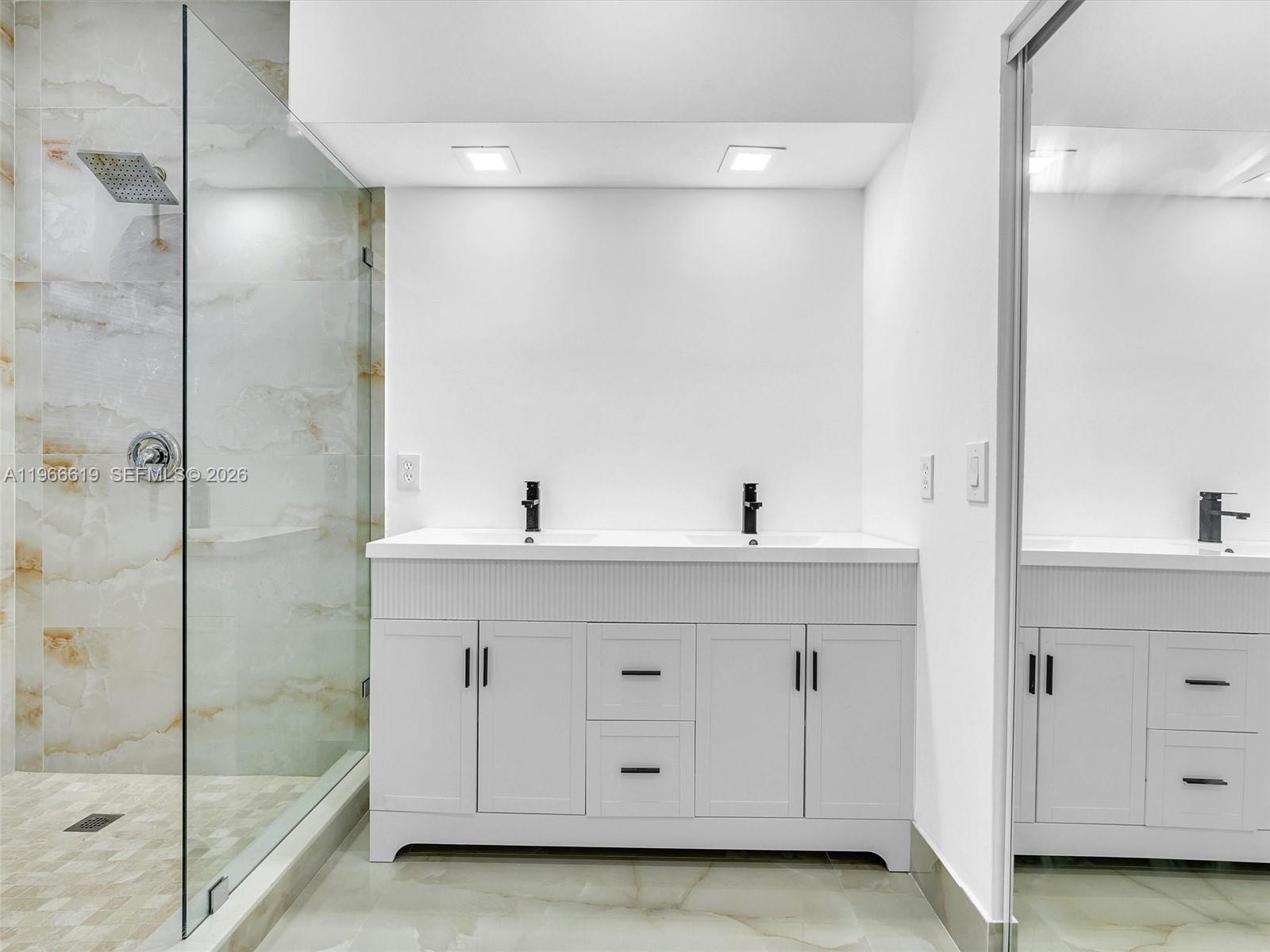 3830 SW 48th Ave Hollywood, FL 33023