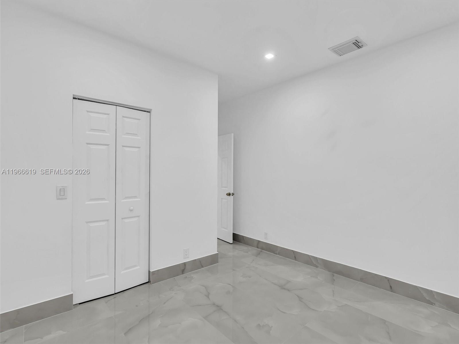 3830 SW 48th Ave Hollywood, FL 33023