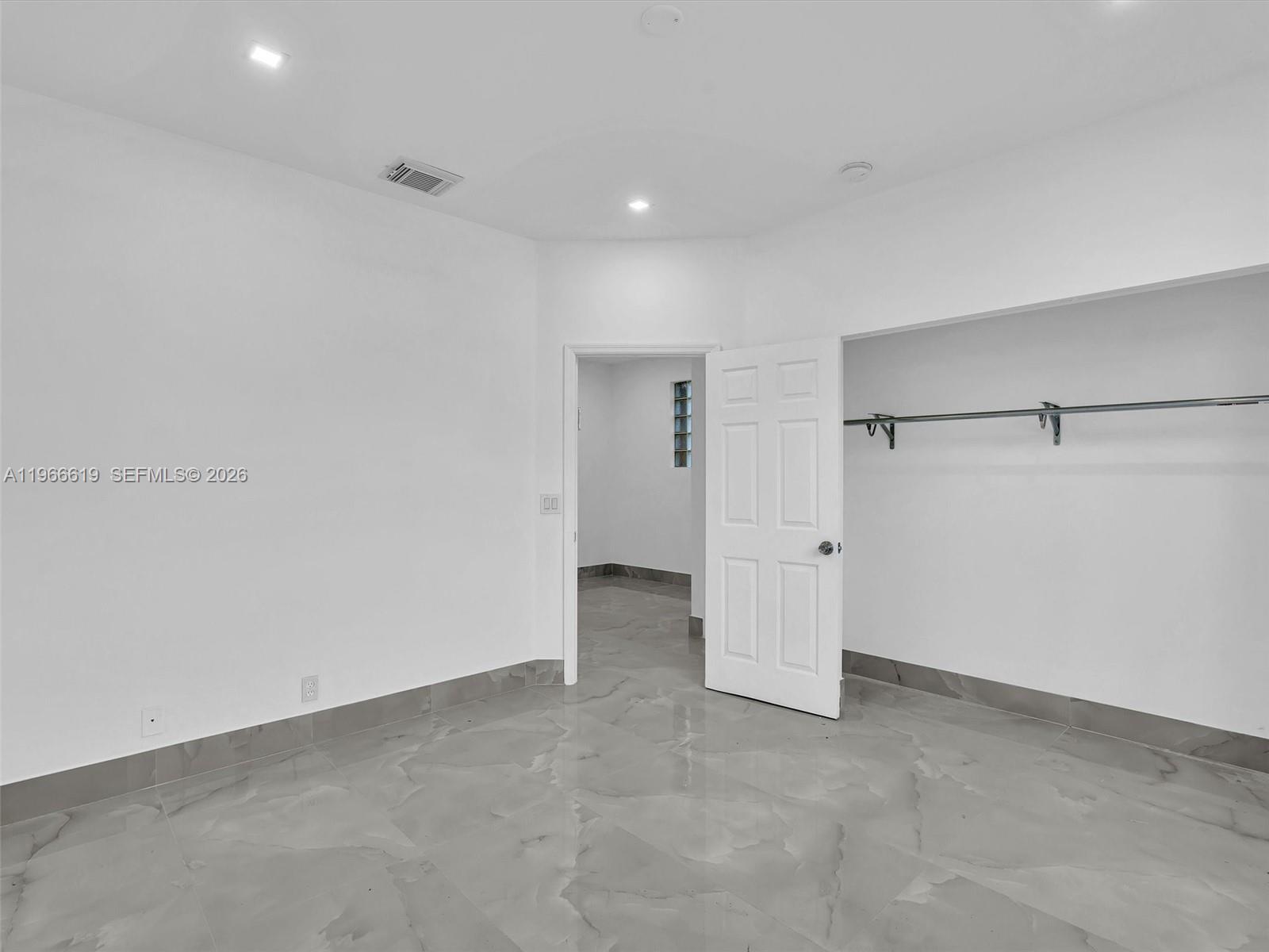 3830 SW 48th Ave Hollywood, FL 33023