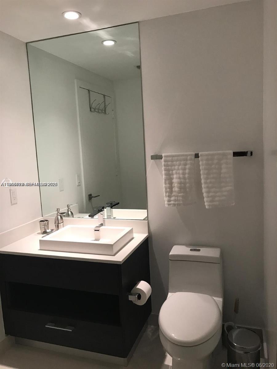 image Brickell Heights West14