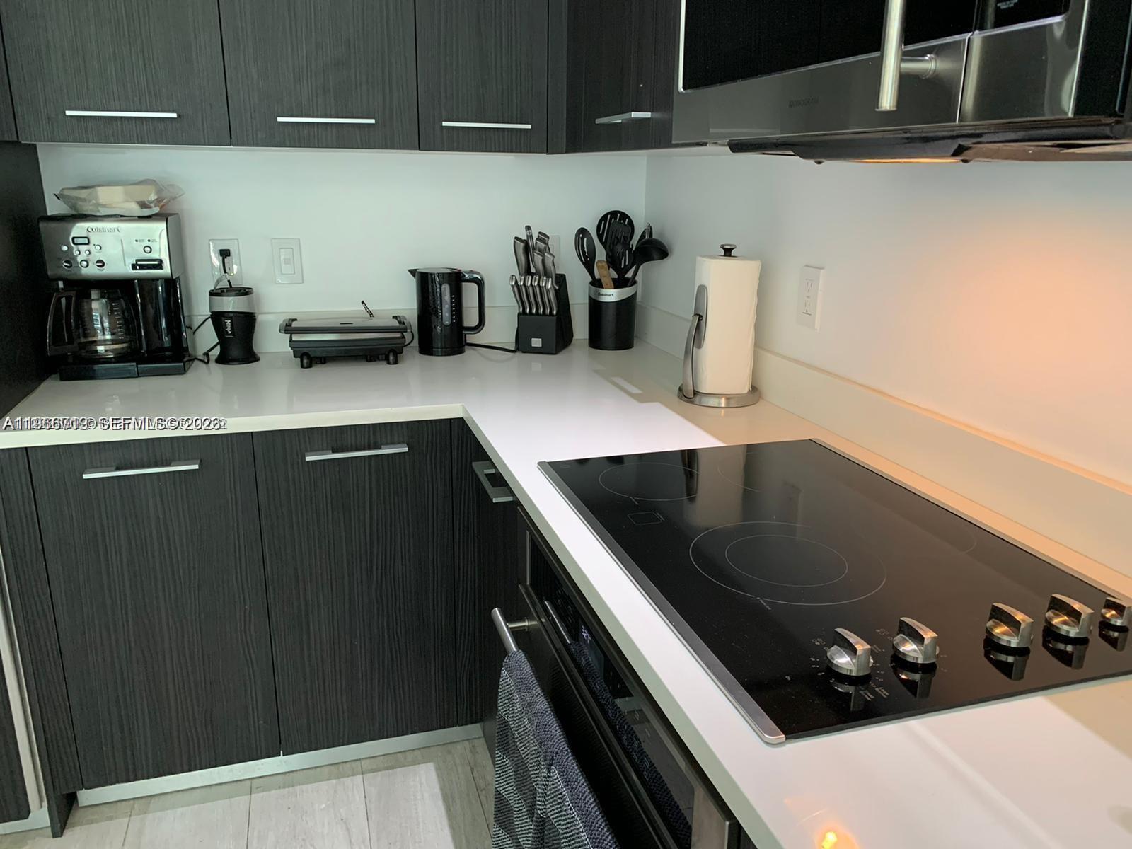 image Brickell Heights West18