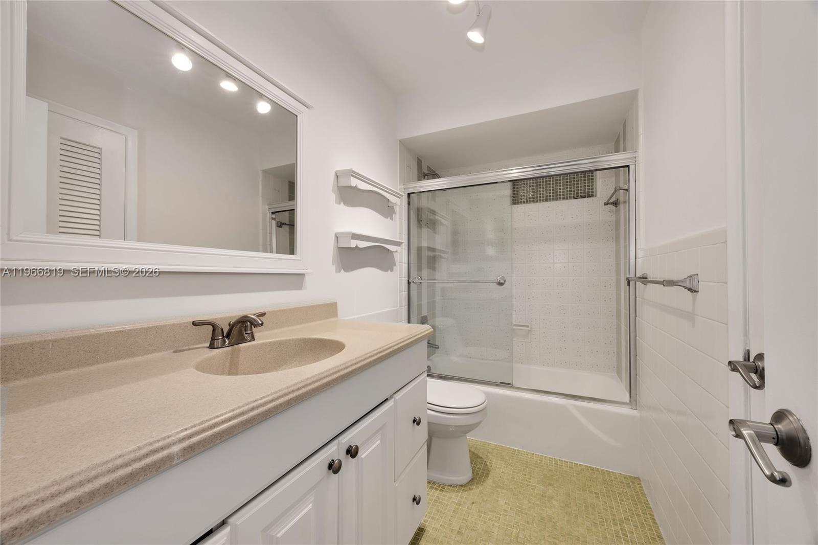 1150 Madruga Ave #B301 Coral Gables, FL 33146