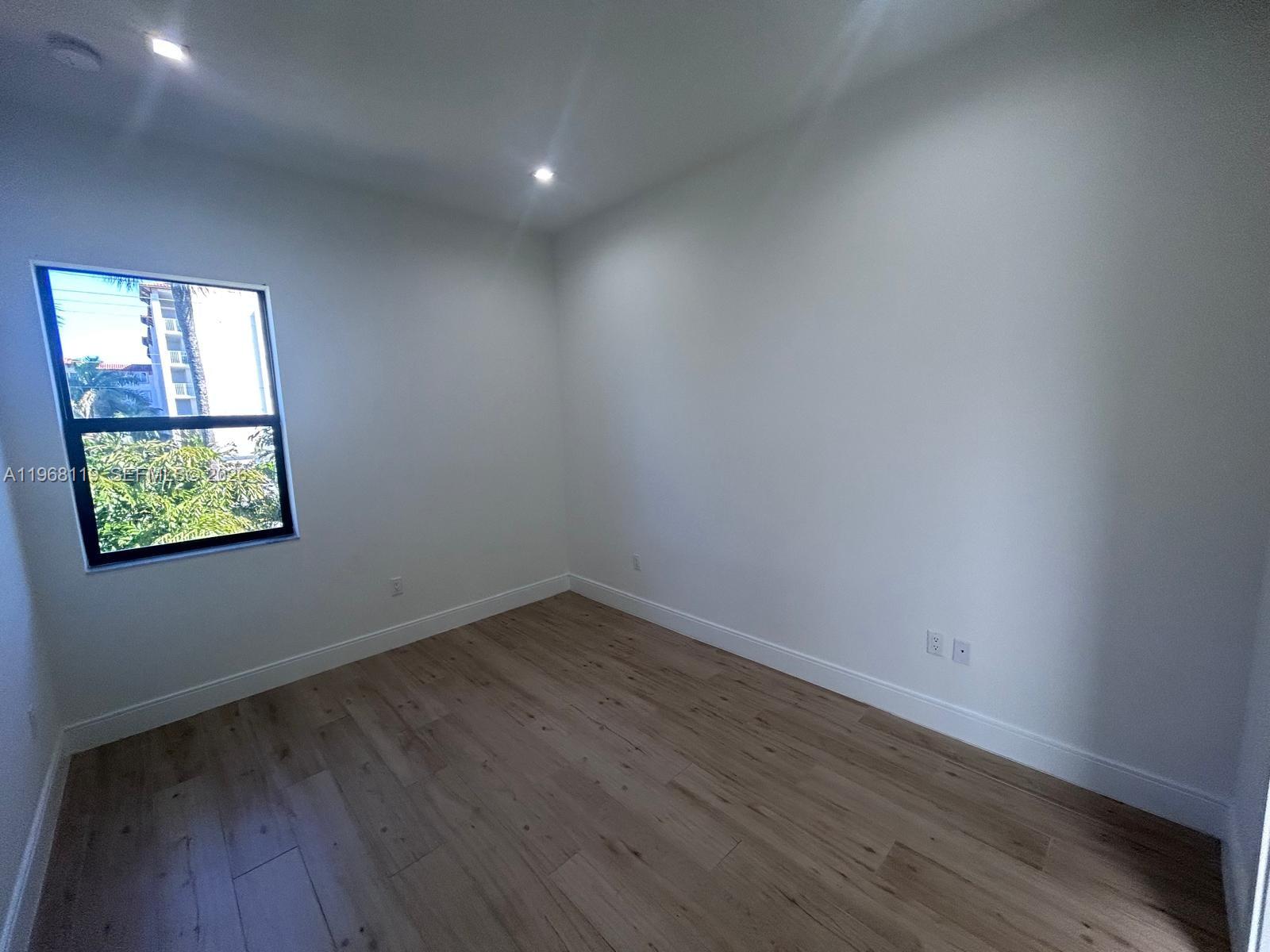 4454 NW 80th Ave Doral, FL 33166