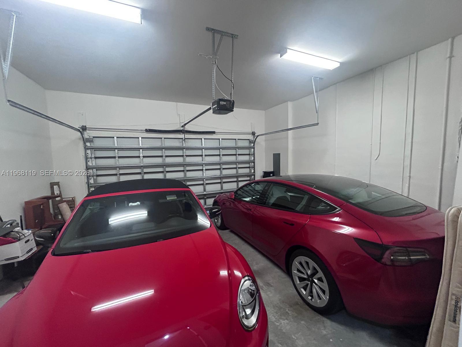 4454 NW 80th Ave Doral, FL 33166