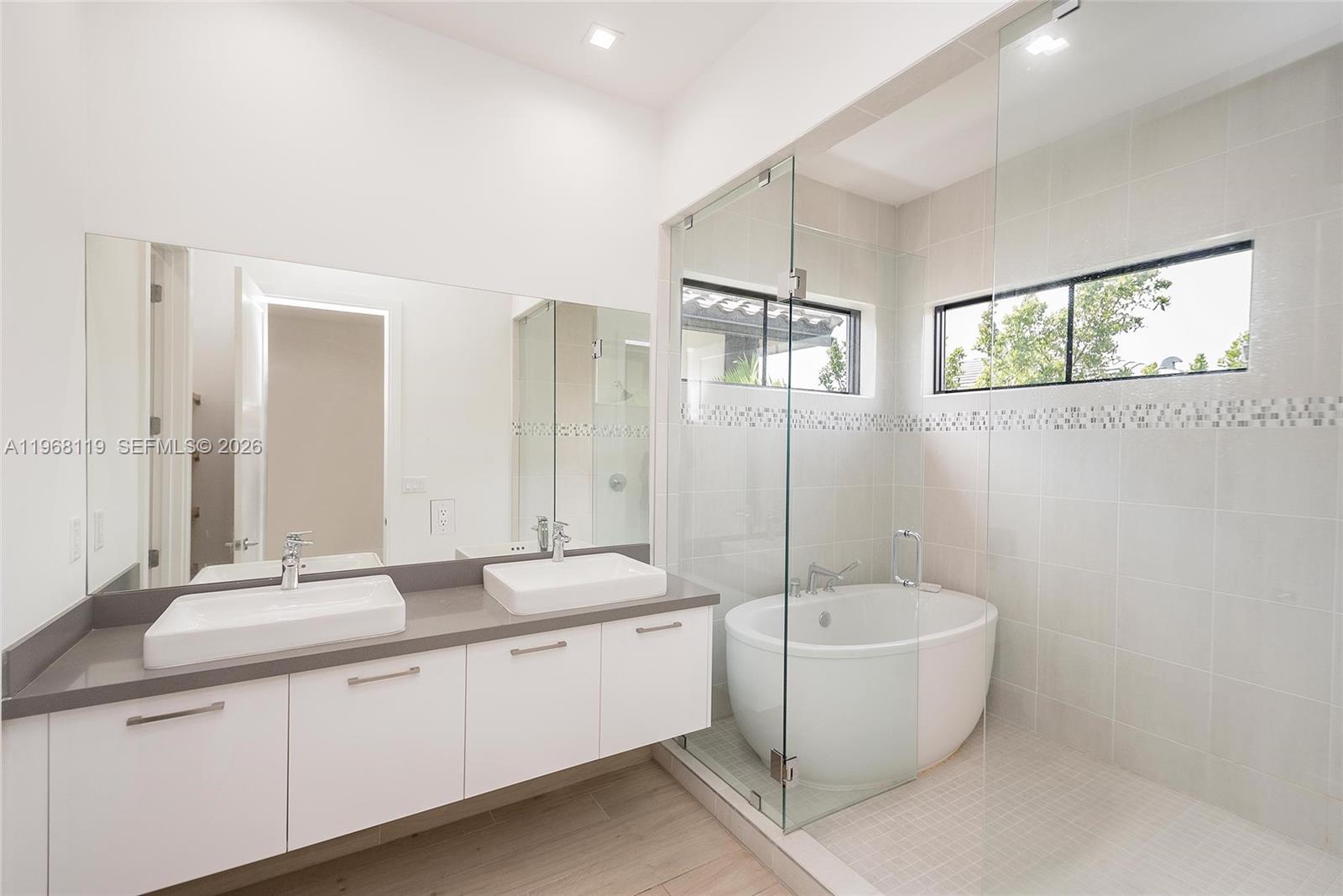 4454 NW 80th Ave Doral, FL 33166