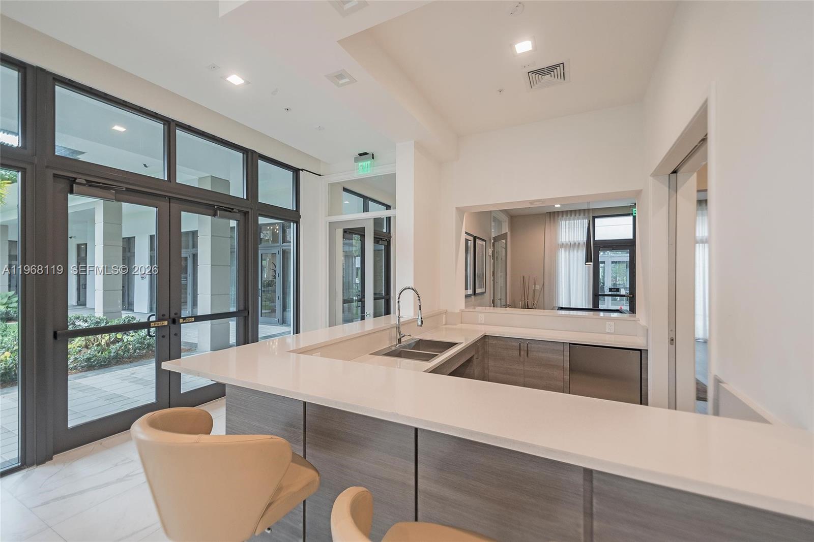 4454 NW 80th Ave Doral, FL 33166