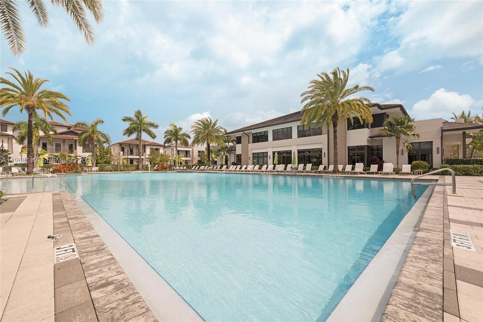 4454 NW 80th Ave Doral, FL 33166