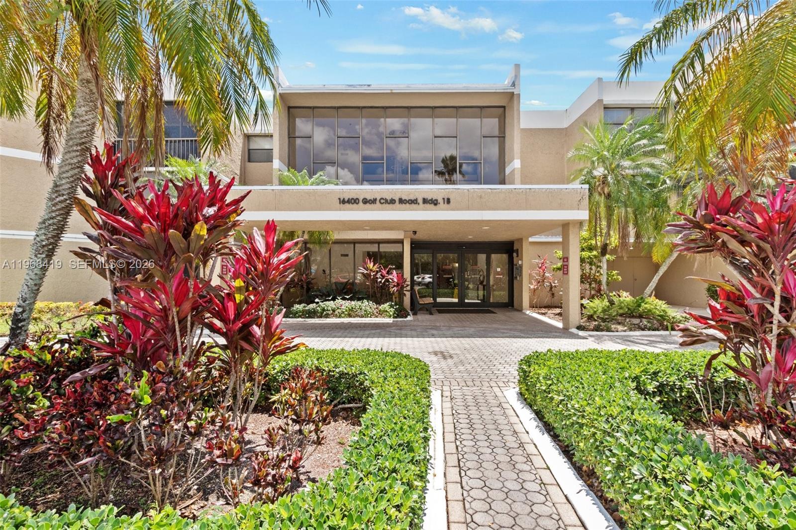 16400 Golf Clb Rd #104