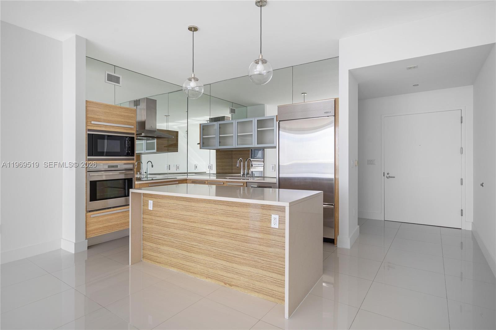 image Paramount Bay16