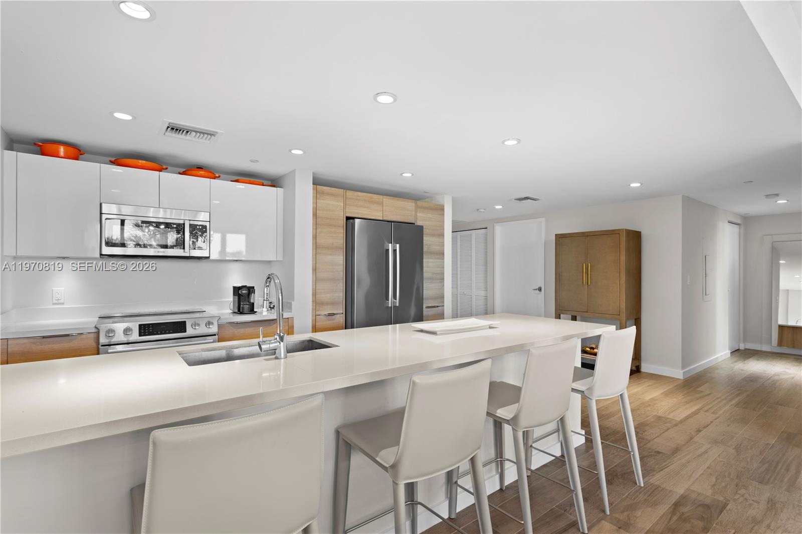 9940 W Bay Hbr Dr #3G-N Bay Harbor Islands, FL 33154