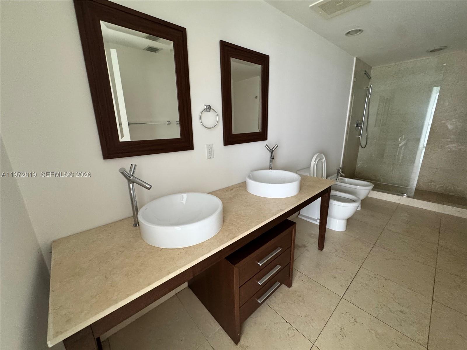 image Icon Brickell II30