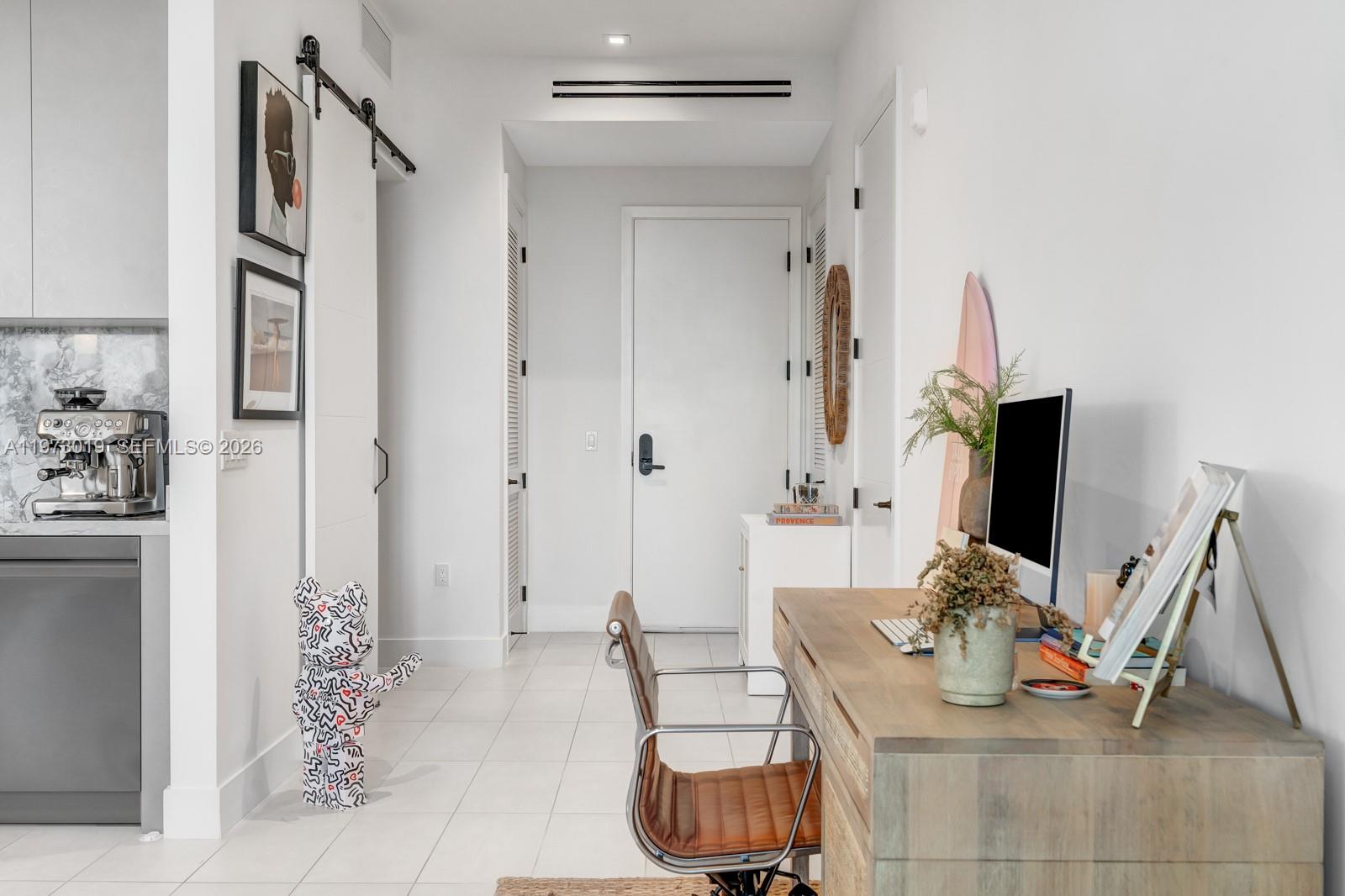 1030 15th St #PH3 Miami Beach, FL 33139