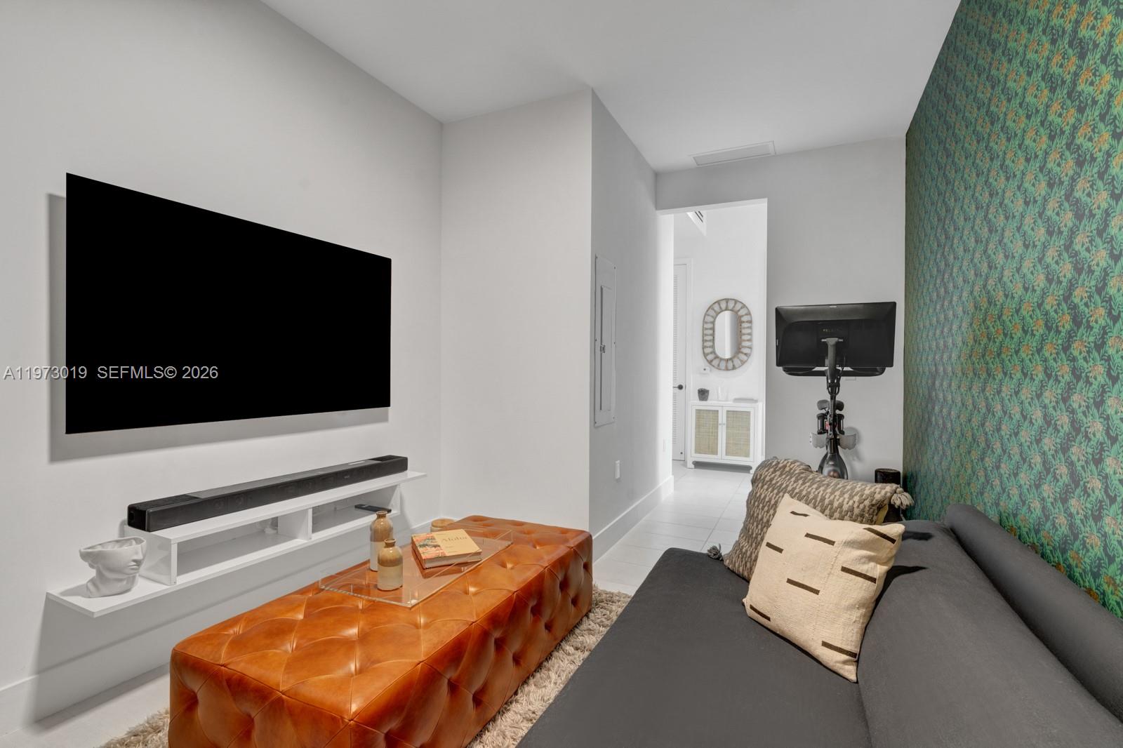 1030 15th St #PH3 Miami Beach, FL 33139