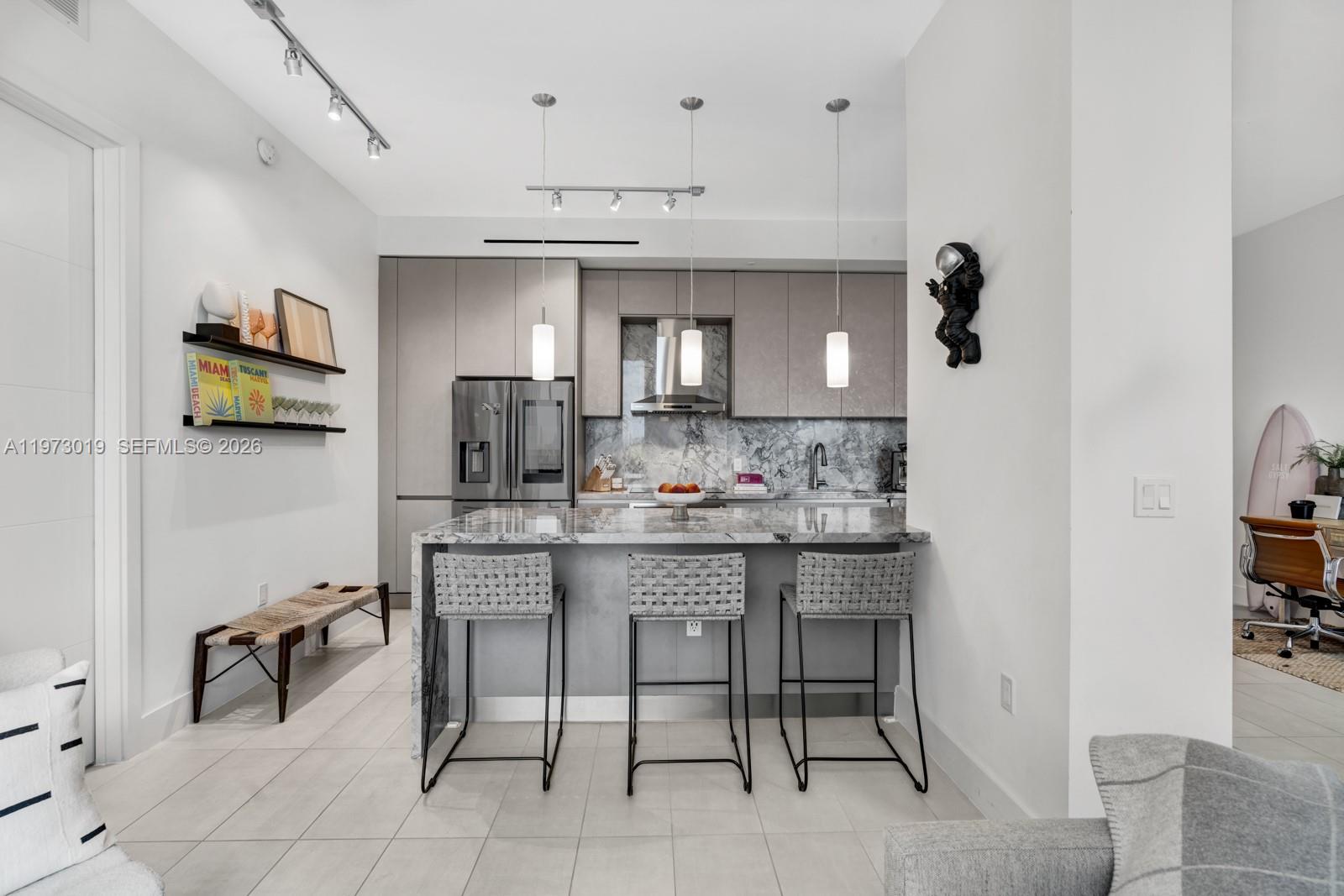 1030 15th St #PH3 Miami Beach, FL 33139