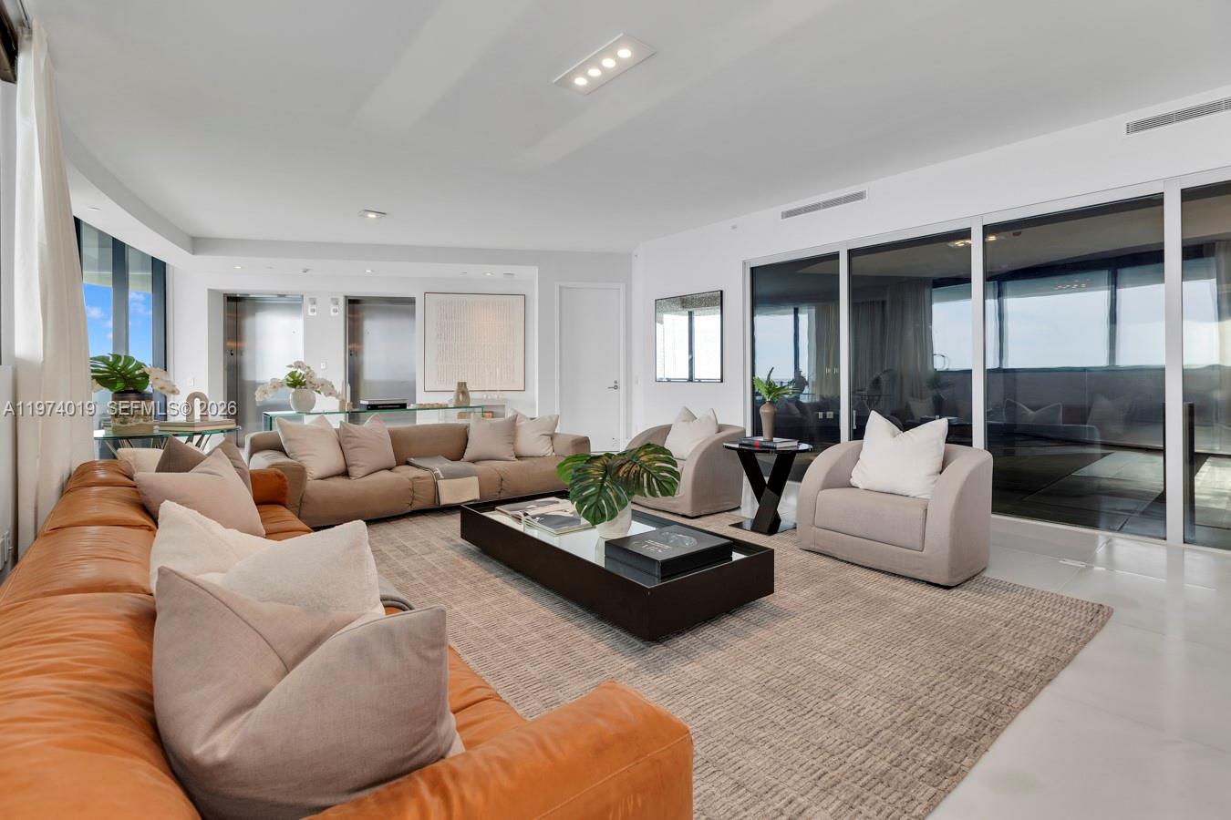 18555 Collins Ave #4605 Sunny Isles Beach, FL 33160