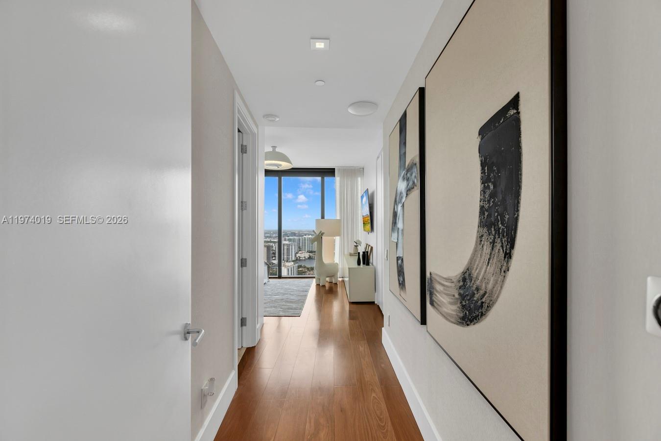 18555 Collins Ave #4605 Sunny Isles Beach, FL 33160