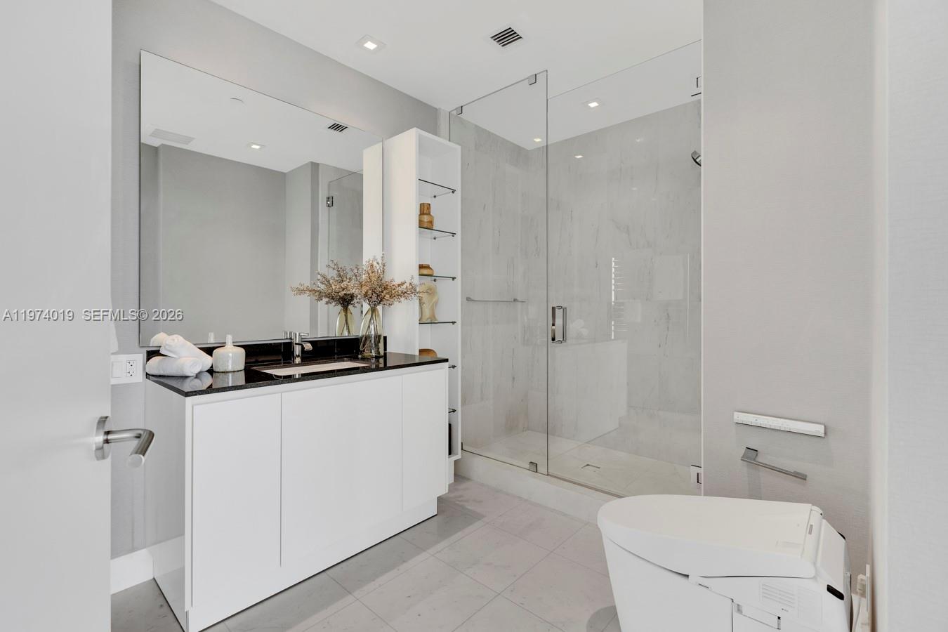 18555 Collins Ave #4605 Sunny Isles Beach, FL 33160