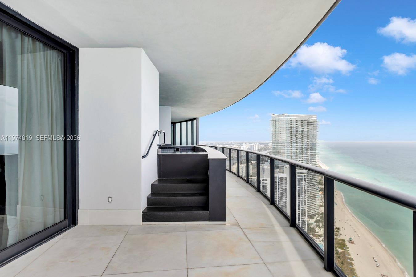 18555 Collins Ave #4605 Sunny Isles Beach, FL 33160