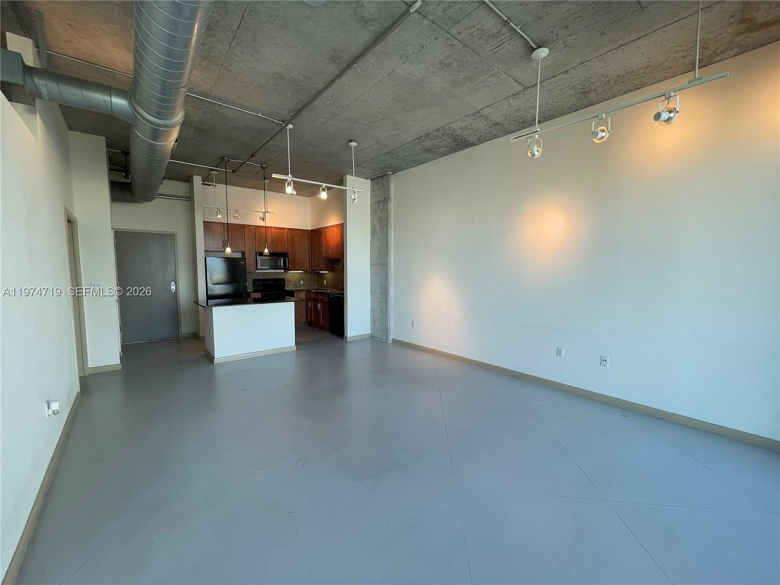 image Cite on the Bay West13