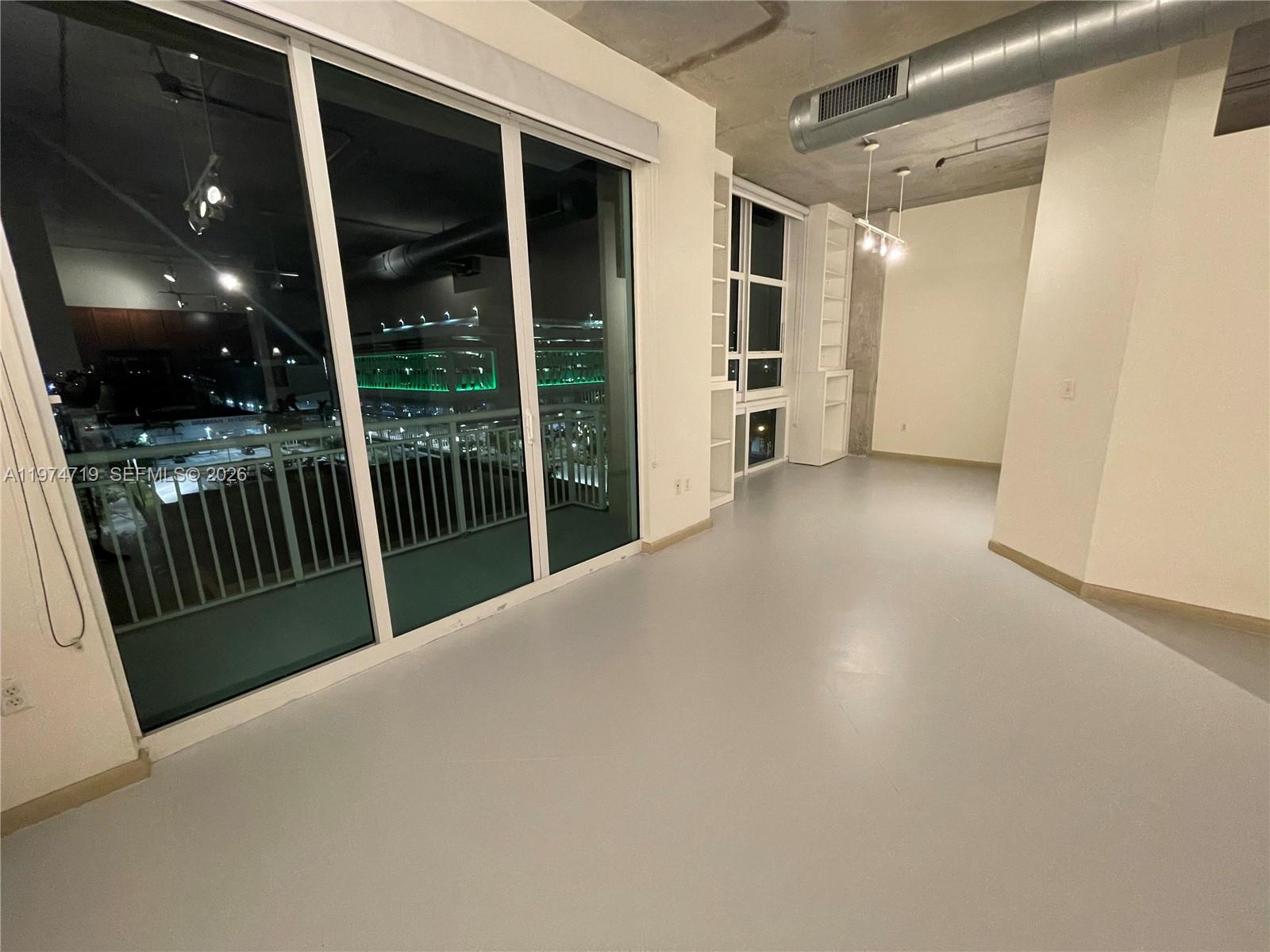 image Cite on the Bay West14