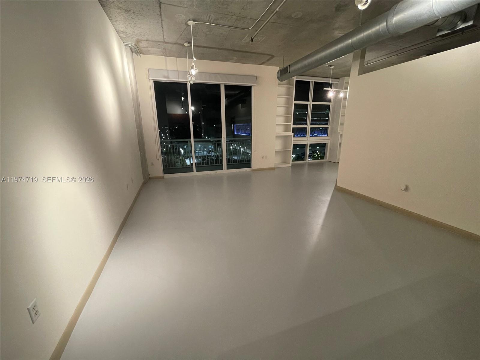 image Cite on the Bay West16