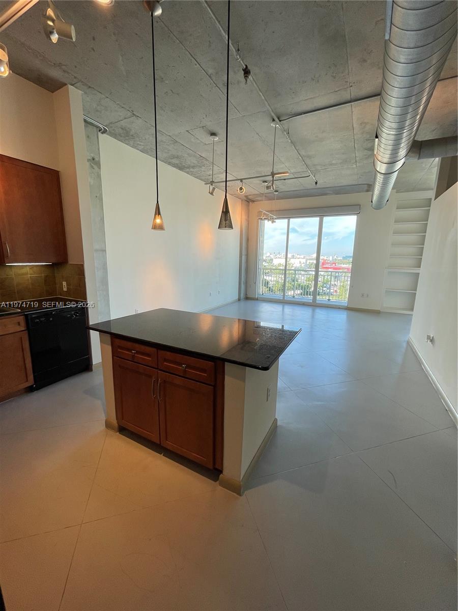 image Cite on the Bay West2