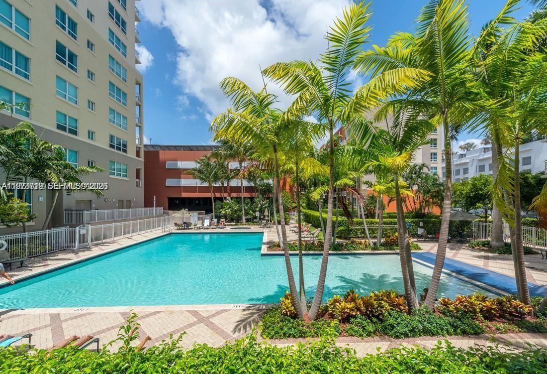 image Cite on the Bay West31