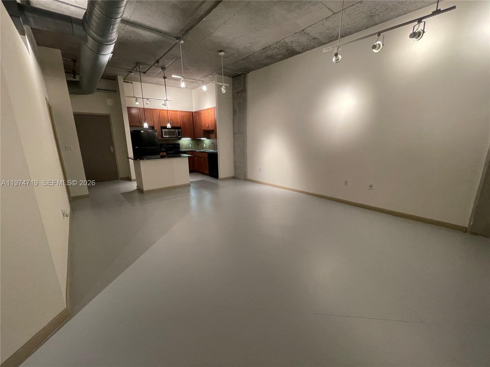 image Cite on the Bay West3