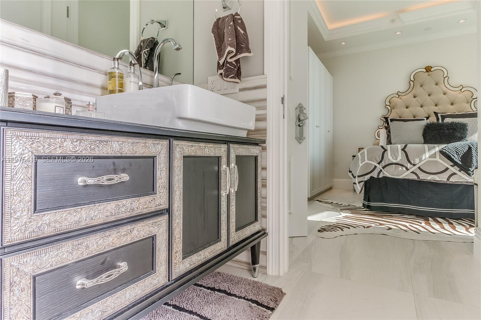 1455 Ocean Dr #1607 Miami Beach, FL 33139