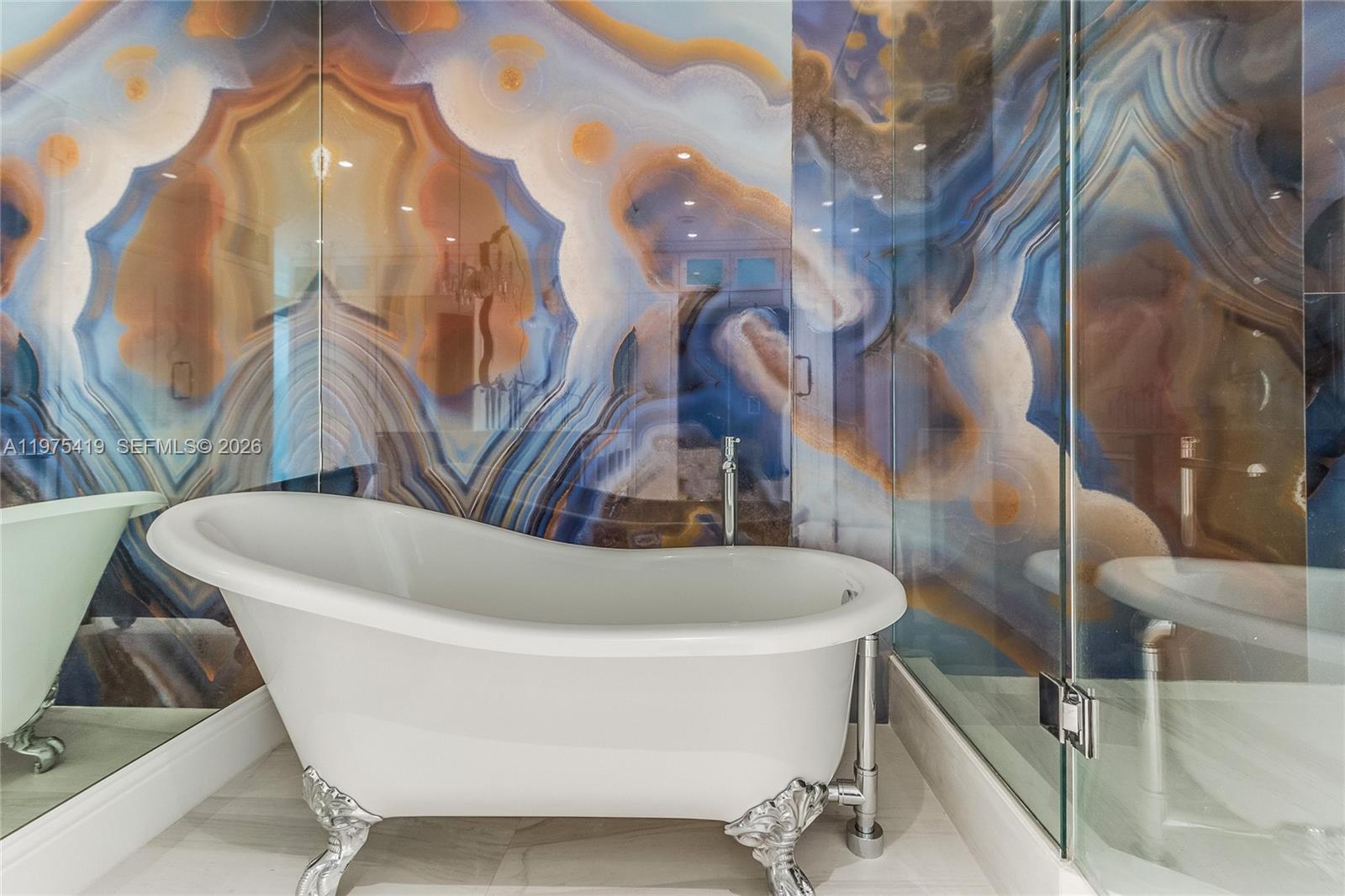 1455 Ocean Dr #1607 Miami Beach, FL 33139