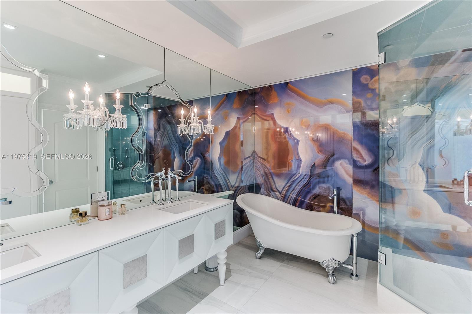 1455 Ocean Dr #1607 Miami Beach, FL 33139