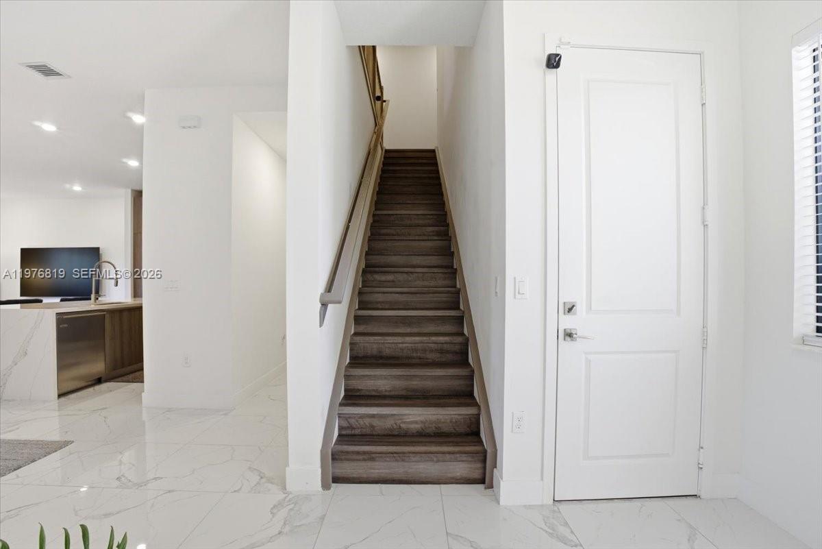 12060 SW 82nd Pl Miami, FL 33156