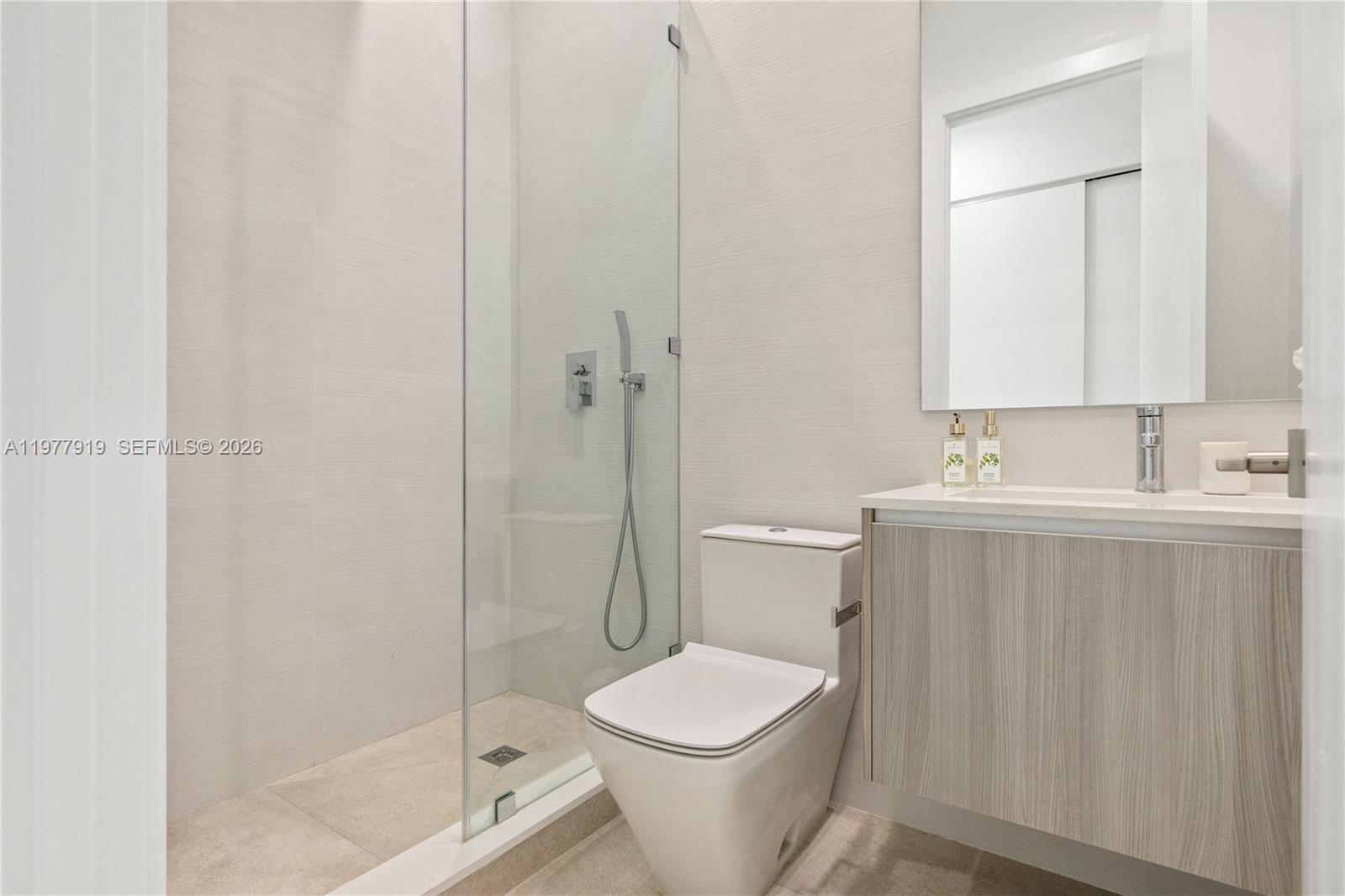 2225 SW 18th Ave Miami, FL 33145