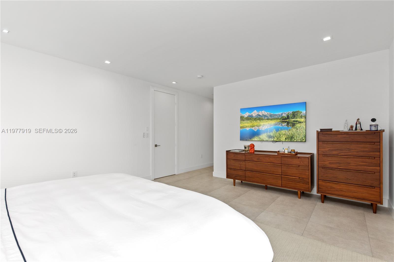 2225 SW 18th Ave Miami, FL 33145