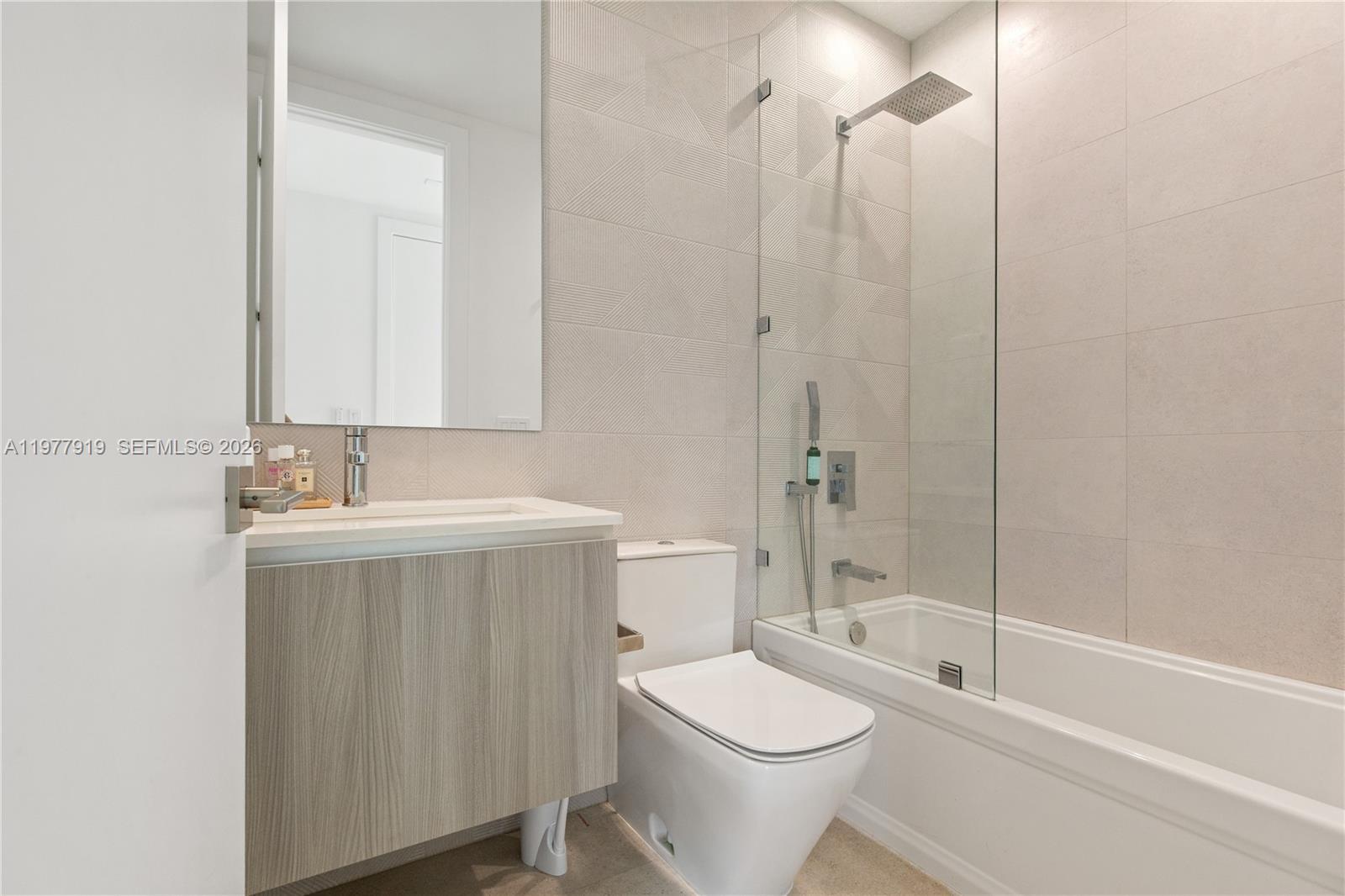 2225 SW 18th Ave Miami, FL 33145